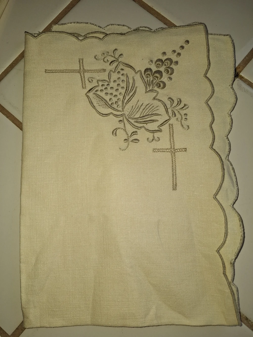 Set Of Four Embroidered Cream Linen Dinner Napkins